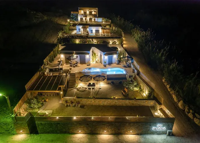 Mneme Suites & Villas